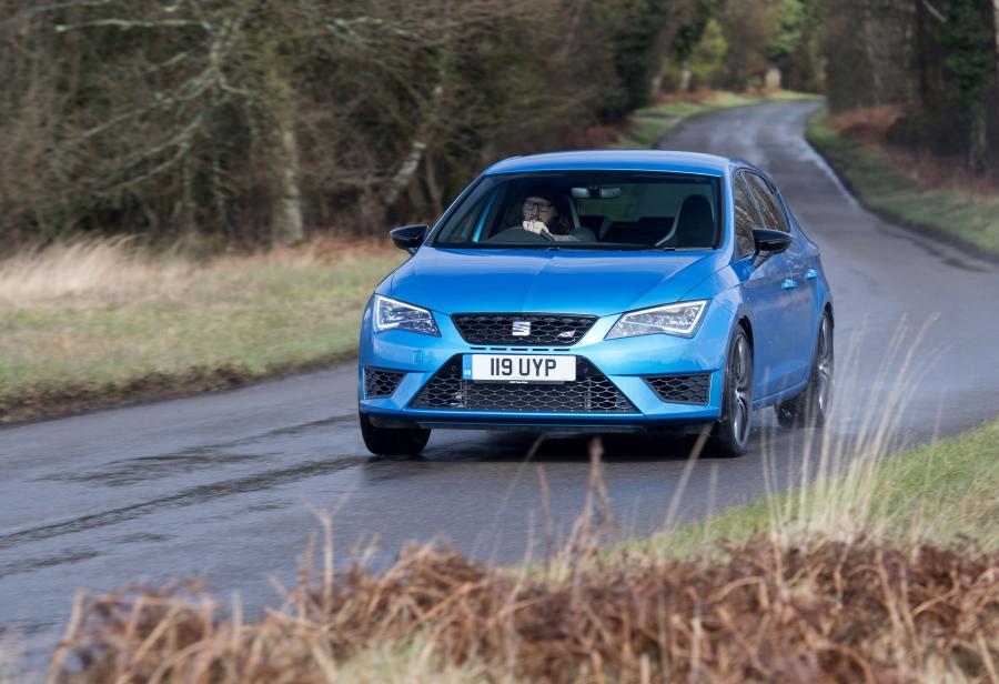  Seat Leon Cupra 290 2016 года  (UK) (фото 18 из 30)